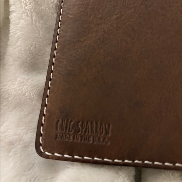 CHIC SPARROW A5 leather journal cover with pockets and 4 strings - Picture 5 of 12